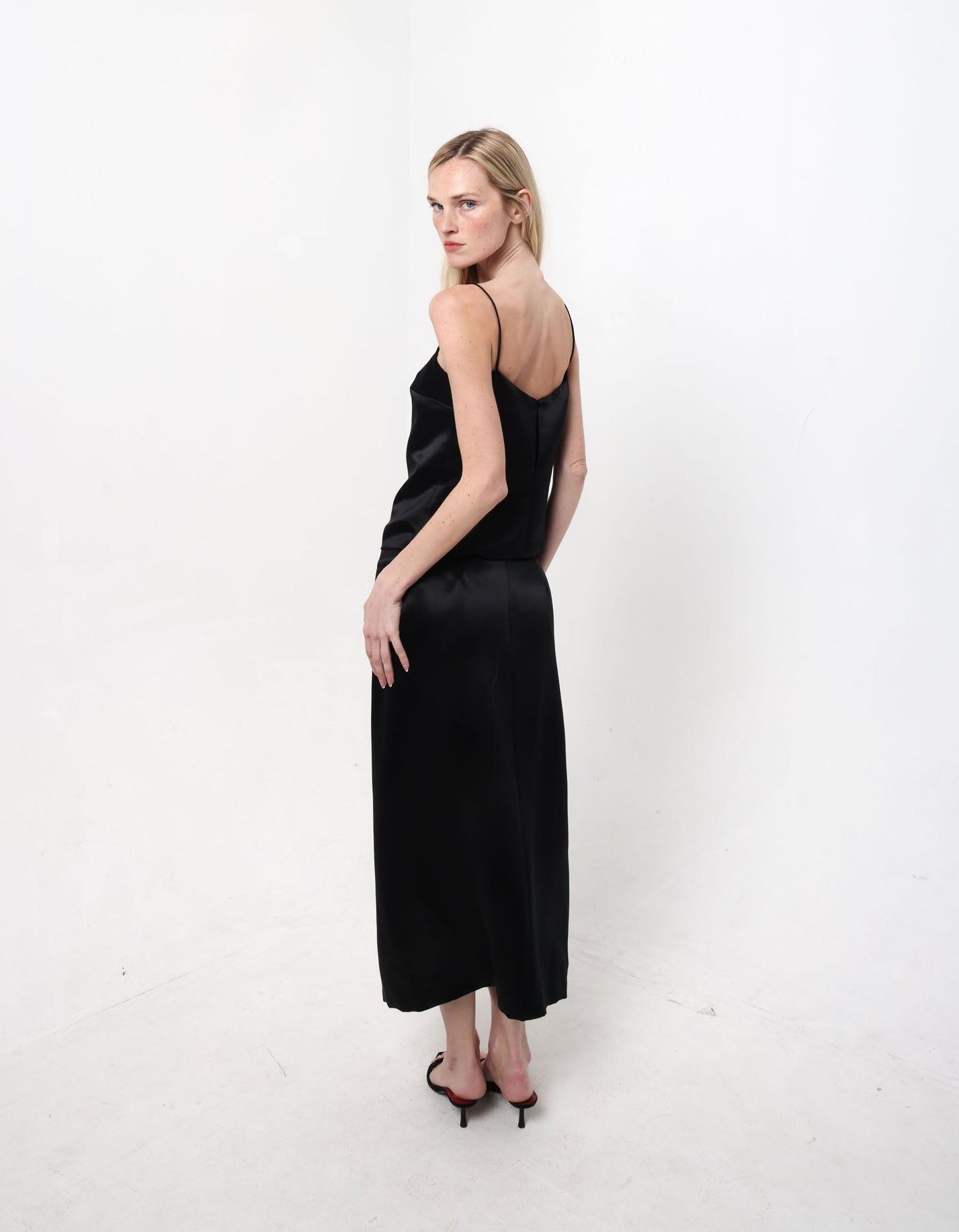 Taglio Skirt in Black